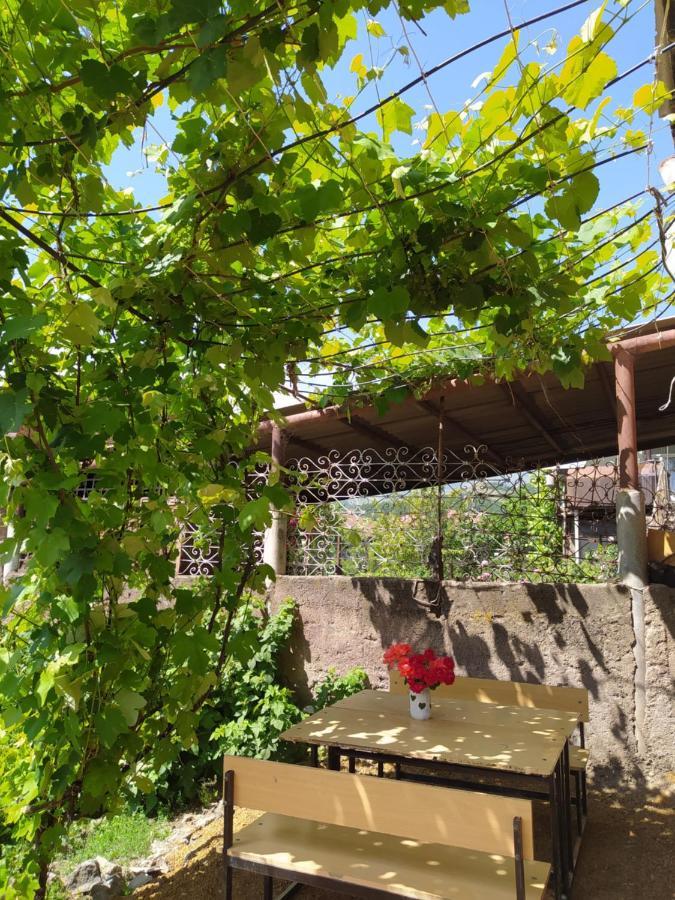 Gevorgyans Bed & Breakfast Tat'ev Exterior foto